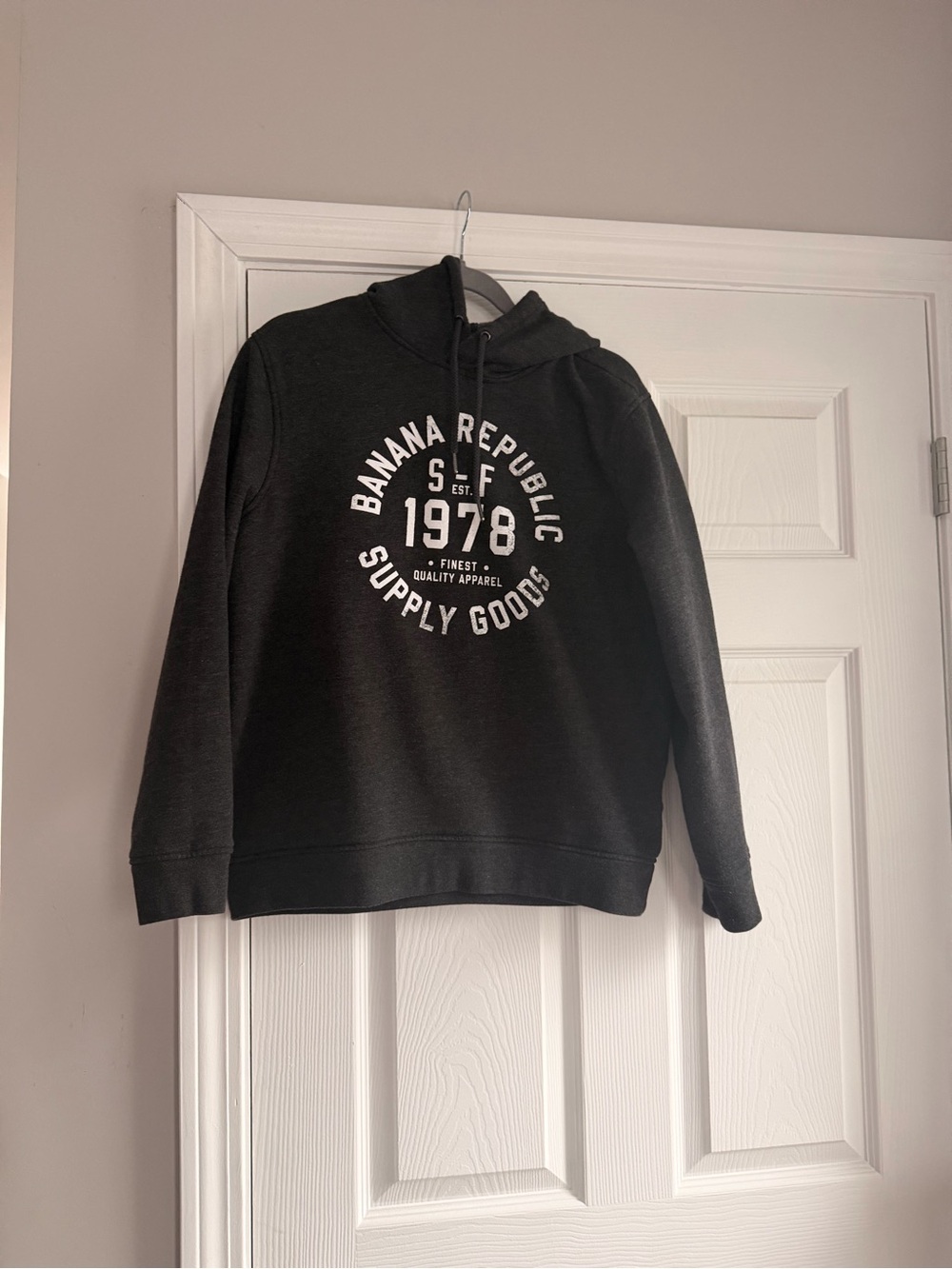 Banana Republic Black Graphic Pullover Hoodie
